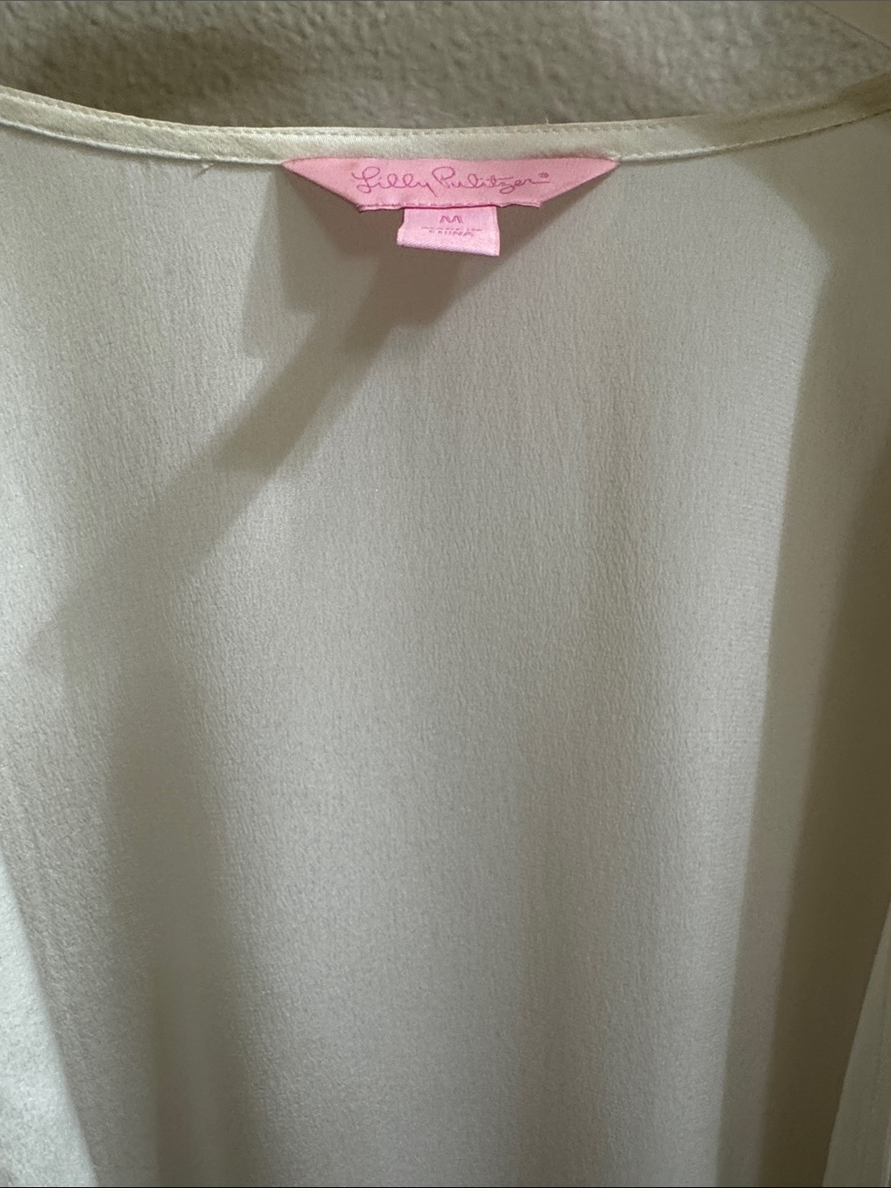 Lilly Pulitzer Cream topper with Multicolor Wave Border - Picture 4 of 12